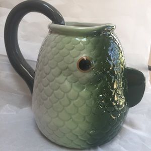 Fishermen’s Green Textured Gills Large Fish Coffee Mug 16oz